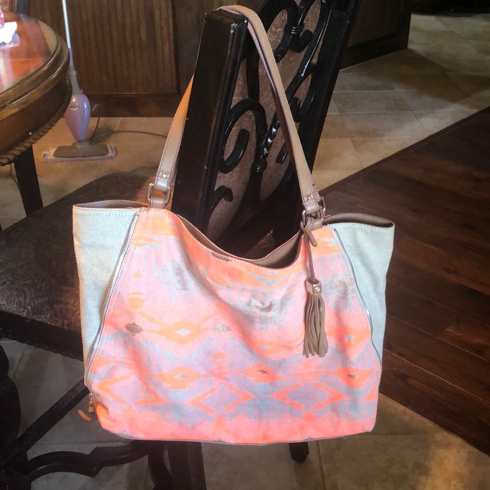 Stella & Dot tote. EUC.